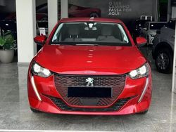 Vermelho Usado 2022 Peugeot e-208 Allure Citadino | € 29.900