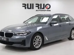 Cinza Usado 2022 BMW 530 Sedan | € 44.900 (Preço justo)