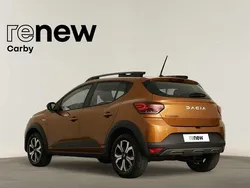 Laranja Usado 2023 Dacia Sandero Expression Citadino | € 16.290 (Preço justo)