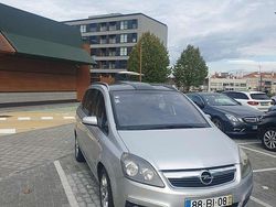 Usado 2006 Opel Zafira Sport Sedan | € 5.800