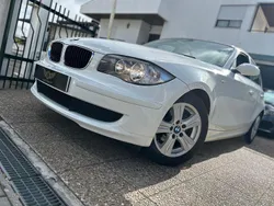 Branco Usado 2009 BMW 116 Sport Line Citadino | € 9.450 (Caro)
