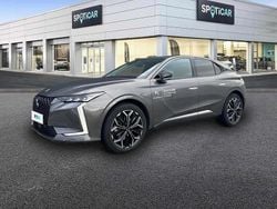 Cinza Usado 2025 DS Automobiles DS4 Sedan | € 37.500 (Preço elevado)