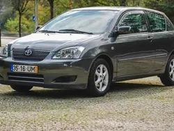 Cinzento Usado 2002 Toyota Corolla Citadino | € 7.900 (Caro)