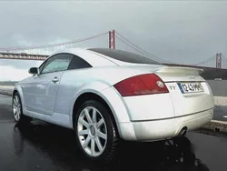 Cinzento Usado 1998 Audi TT Coupé | € 9.000