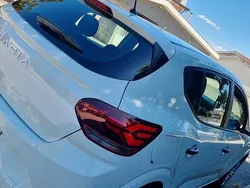 Novo 2024 Dacia Sandero Citadino | € 14.700