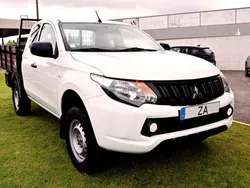 Branco Usado 2019 Mitsubishi L200 Pickup | € 24.000 (Bom preço)