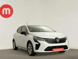 Branco Usado 2024 Renault Clio V | € 16.999 (Preço justo)