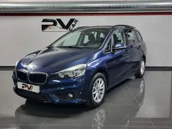 Azul Usado 2016 BMW 218 Gran Tourer Advantage Monovolume | € 15.990