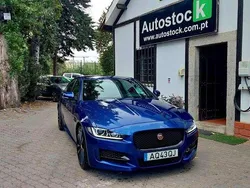 Azul Usado 2015 Jaguar XE R-Sport Sedan | € 15.800 (Super Preço)