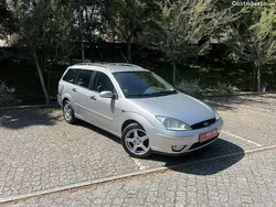 Cinza Usado 2003 Ford Focus Carrinha | € 2.750 (Preço justo)