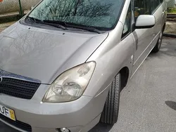 Usado 2002 Toyota Corolla Verso Monovolume | € 2.950