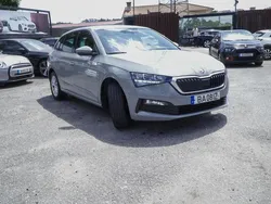 Bege Usado 2023 Skoda Scala Ambition Citadino | € 14.750 (Preço justo)