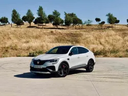 Branco Usado 2021 Renault Arkana SUV | € 24.800 (Preço elevado)