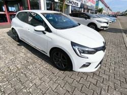 Branco Usado 2021 Renault Clio V Zen Citadino | € 14.450 (Preço justo)