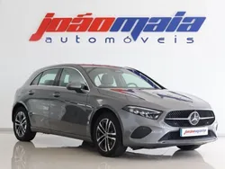 Cinza Usado 2024 Mercedes A250 Sedan | € 37.200 (Super Preço)