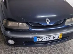 Usado 2000 Renault Laguna Sedan | € 1.450