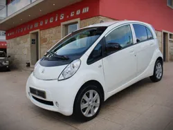 Branco Usado 2012 Peugeot iON Citadino | € 6.990