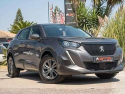 Cinzento Usado 2021 Peugeot 2008 Active SUV | € 19.900 (Preço justo)