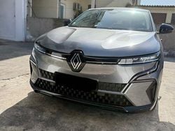 Cinzento Usado 2023 Renault Mégane Sedan | € 28.750 (Caro)
