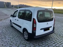Branco Usado 2018 Peugeot Partner Style Monovolume | € 10.750 (Preço justo)