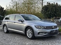Cinza Usado 2021 VW Passat Business Sedan | € 21.990 (Preço justo)