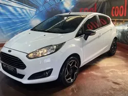 Branco Usado 2016 Ford Fiesta Trend Citadino | € 8.999 (Super Preço)