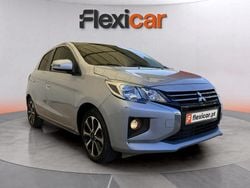 Cinza Usado 2023 Mitsubishi Space Star Edition Sedan | € 11.990 (Preço justo)