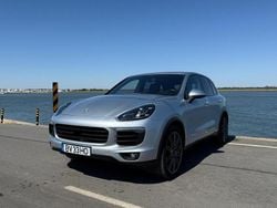 Cinzento Usado 2015 Porsche Cayenne SUV | € 36.900 (Super Preço)