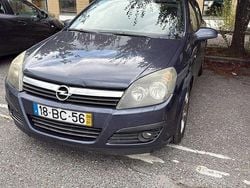 Usado 2006 Opel Astra Sport Sedan | € 3.250 (Bom preço)