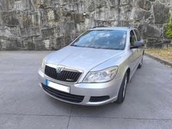 Cinzento Usado 2011 Skoda Octavia Citadino | € 3.600 (Super Preço)