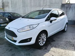 Branco Usado 2016 Ford Fiesta Titanium Citadino | € 11.250 (Preço elevado)