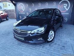 Preto Usado 2018 Opel Astra Innovation Citadino | € 13.900 (Preço justo)