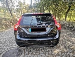 Preto Usado 2014 Volvo V60 Momentum Carrinha | € 11.450 (Bom preço)