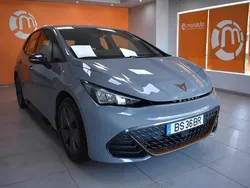 Cinza Usado 2024 Cupra Born Citadino | € 30.900 (Bom preço)