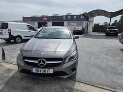 Cinzento Usado 2016 Mercedes CLA180 Sedan | € 16.850 (Preço justo)