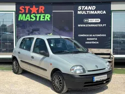 Cinzento Usado 1999 Renault Clio II Citadino | € 1.750 (Preço justo)