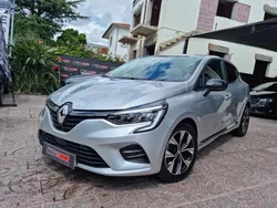 Cinzento Usado 2022 Renault Clio V LIMITED | € 18.900 (Preço justo)