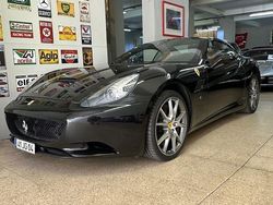 Cinza Usado 2010 Ferrari California | € 130.000