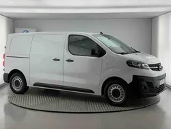 Branco Novo 2024 Opel Vivaro-e Combi Van | € 30.990