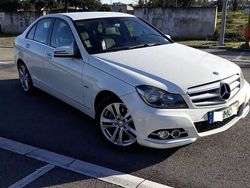 Usado 2011 Mercedes C220 Avantgarde Sedan | € 17.500