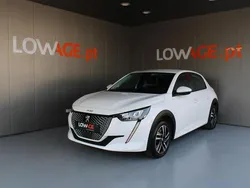 Branco Usado 2020 Peugeot e-208 Citadino | € 16.380 (Preço justo)