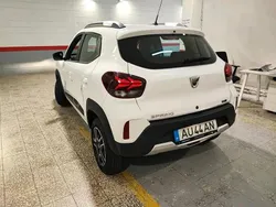 Branco Usado 2022 Dacia Spring Comfort Citadino | € 11.400 (Preço justo)