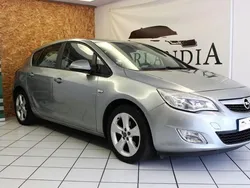 Cinzento Usado 2011 Opel Astra Enjoy | € 6.990 (Bom preço)