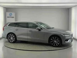 Cinzento Usado 2024 Volvo V60 Carrinha | € 43.490 (Bom preço)