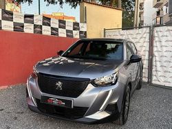 Cinza Usado 2023 Peugeot 2008 Style SUV | € 16.900 (Bom preço)