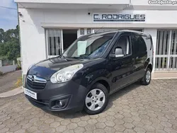 Preto Usado 2017 Opel Combo Monovolume | € 9.750