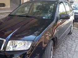 Usado 2005 Skoda Fabia Sedan | € 2.700 (Preço justo)