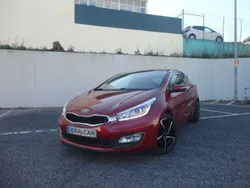 Vermelho Usado 2014 Kia Ceed Sport Coupé | € 13.900 (Caro)