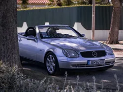 Cinzento Usado 1997 Mercedes SLK200 Cabrios | € 9.000