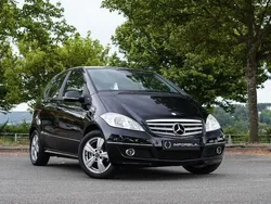 Preto Usado 2009 Mercedes A180 Avantgarde | € 9.400 (Preço elevado)